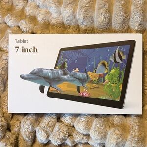 7-inch Black Tablet - Compact Entertainment Device